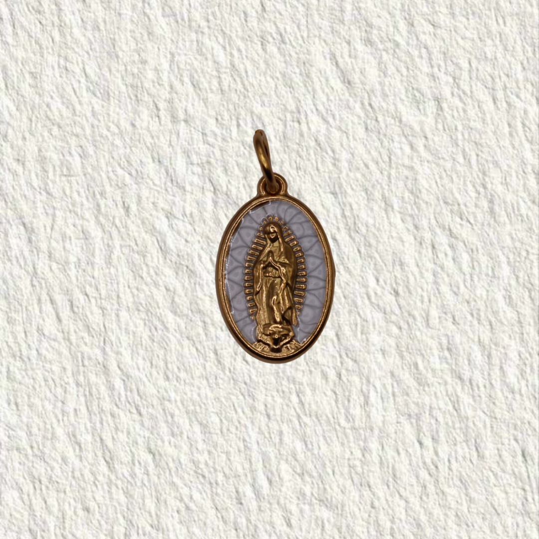 Charm « La vierge »